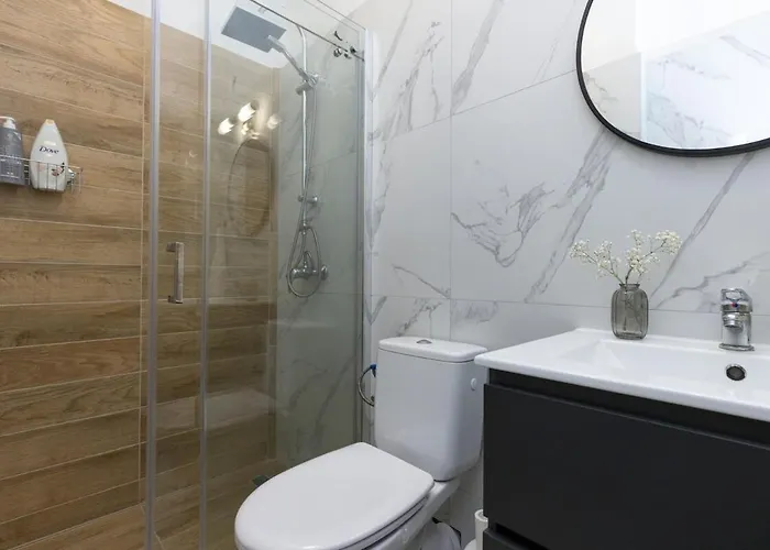Lejlighed Center 2 Bedroom Apartment! *